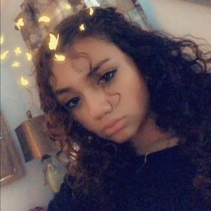 Meet your Posher, Aeriell